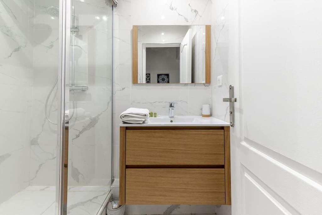 Grands Boulevards 22 : Appartement Cosy 1Br-4P Parigi Esterno foto