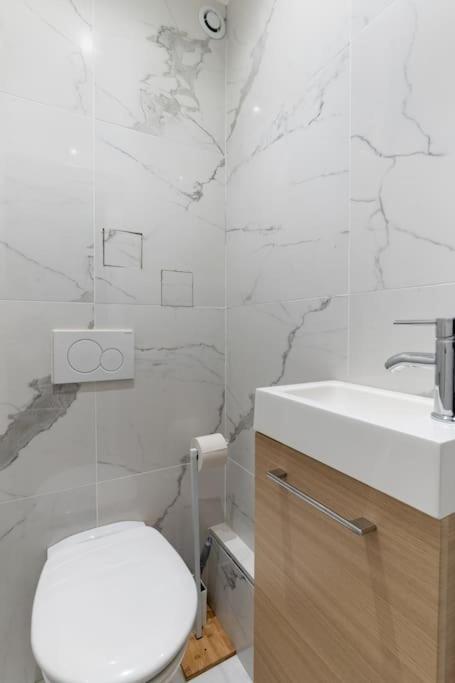 Grands Boulevards 22 : Appartement Cosy 1Br-4P Parigi Esterno foto